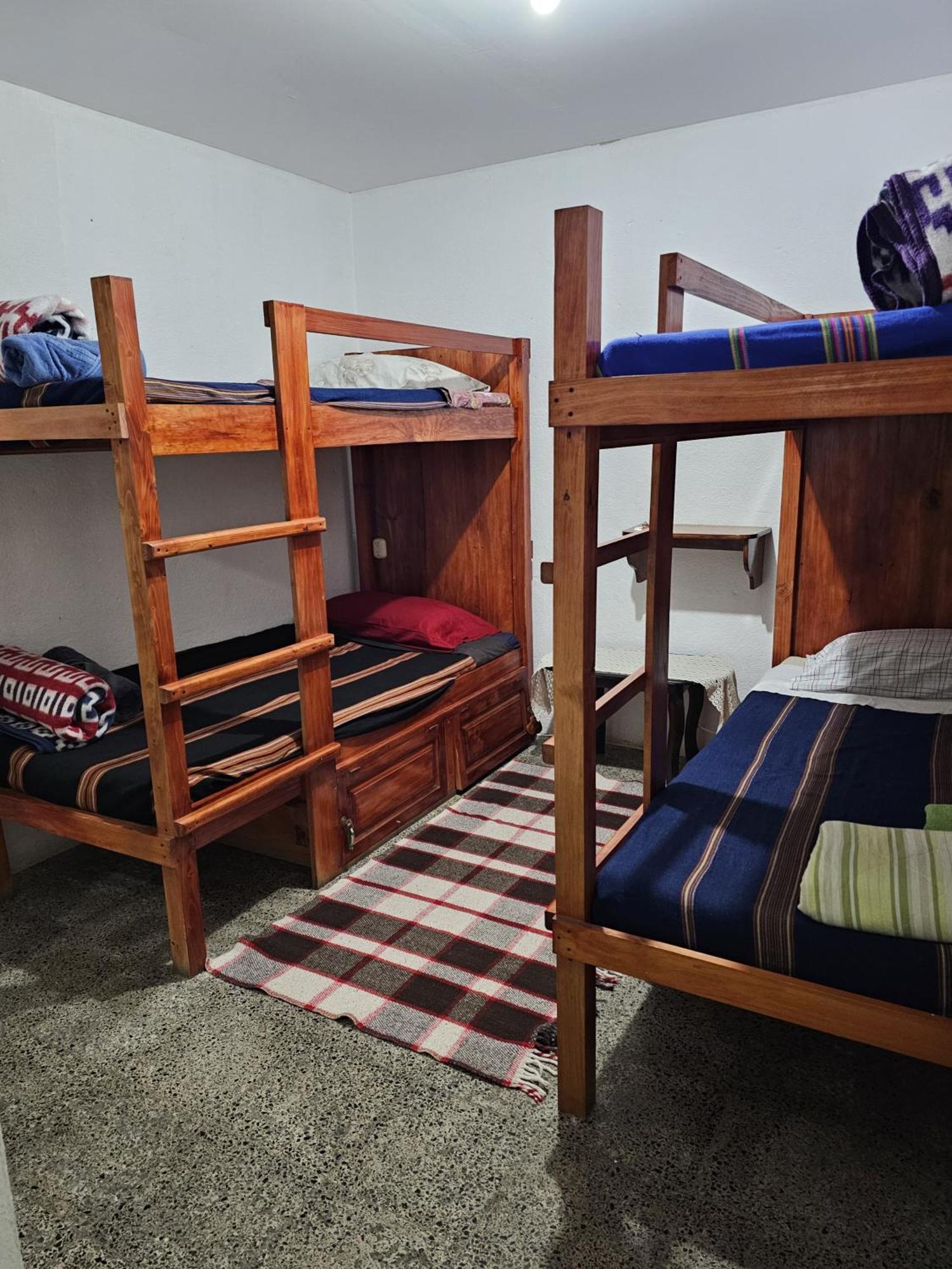 Hostal The Friends Panajachel Luaran gambar