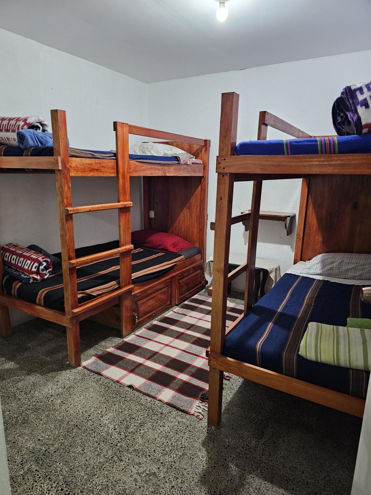 Hostal The Friends Panajachel Luaran gambar